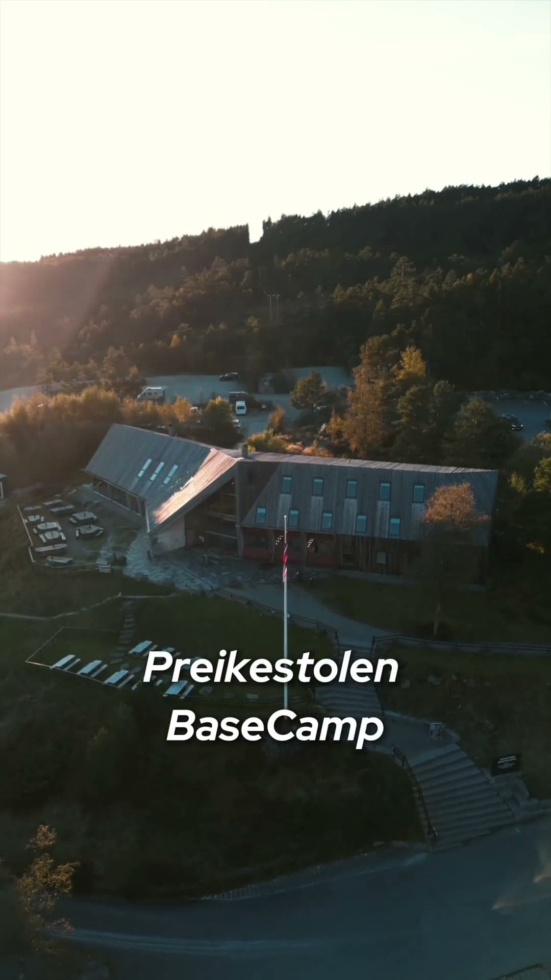 Montasjefilm for Preikestolen Basecamp